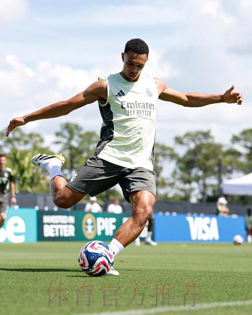 阿诺德已与皇马达协议 但他能否参加世俱杯存疑